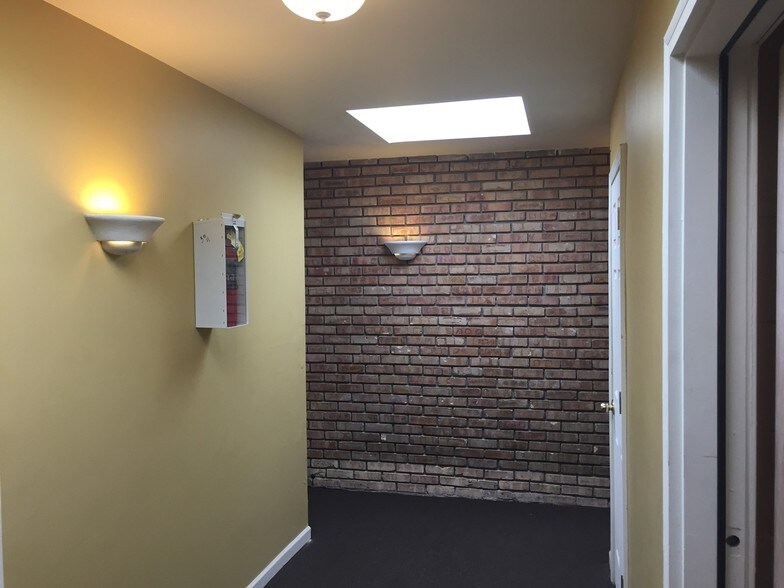 More Photos Of 2720 E 75th St, Chicago Apartments For Sale