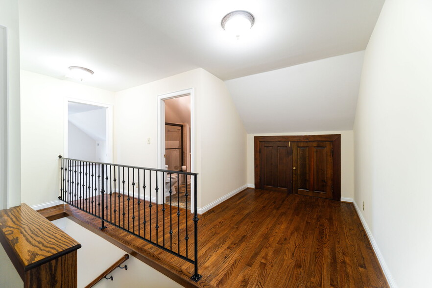 More Photos Of 153 S 17th St, Columbus Multifamily For Sale