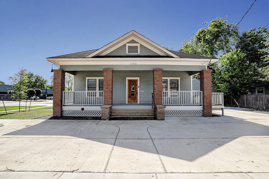 Primary Photo Of 1703 Yale St, Houston Office For Sale