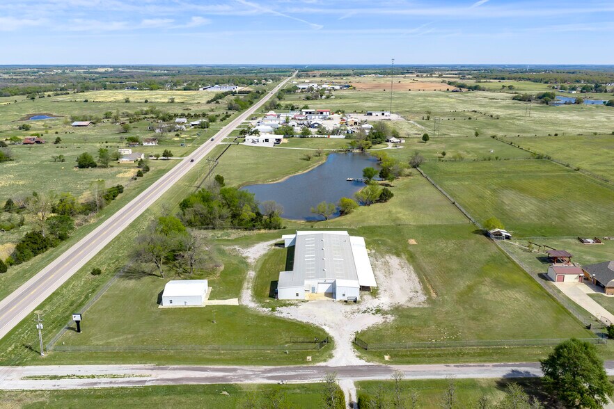 More Photos Of 6121 Highway 177, Shawnee Warehouse For Lease