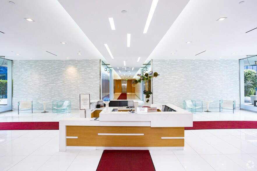 More Photos Of 9200 W Sunset Blvd, West Hollywood Office For Lease