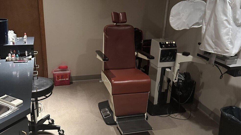 More Photos Of 3645 S Main St, Blacksburg Storefront Retail Office For Sale