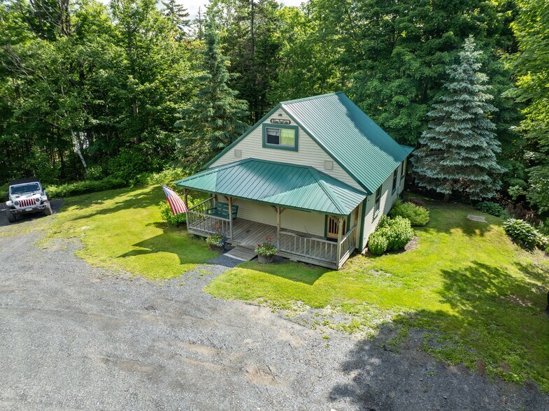 More Photos Of 15 Lower Wilson Pond Rd, Greenville Specialty For Sale