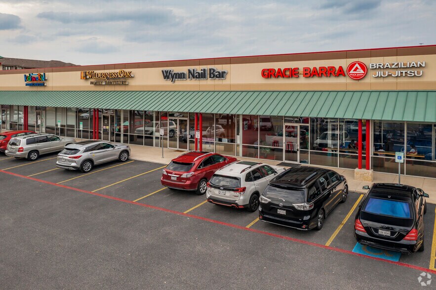 More Photos Of 20711 Wilderness Oaks, San Antonio Storefront For Lease