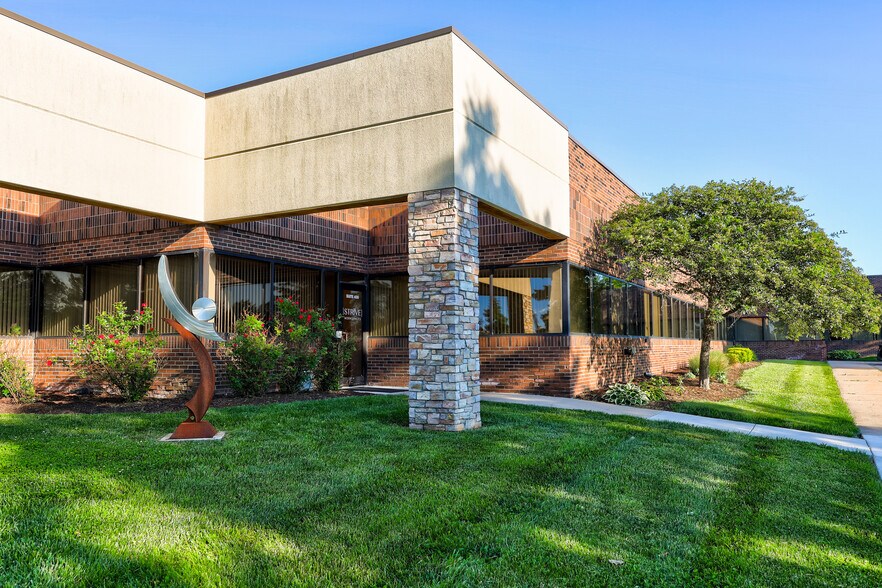 More Photos Of 4750 Venture Dr, Ann Arbor Light Manufacturing For Lease