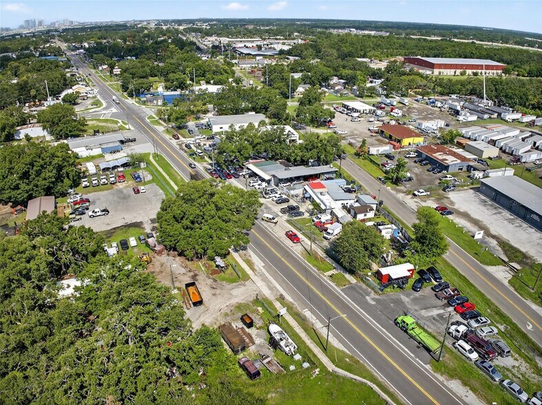 More Photos Of 6220 E Broadway Ave, Tampa Auto Repair For Sale