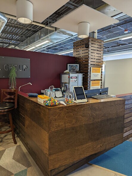 More Photos Of 34 Schroeder Ct, Madison Office For Lease