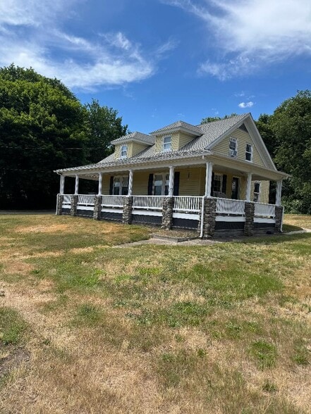More Photos Of 1393 Fall River, Seekonk Land For Sale
