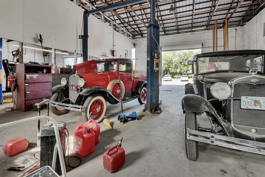 More Photos Of 309 S Florida Ave, Deland Auto Repair For Sale