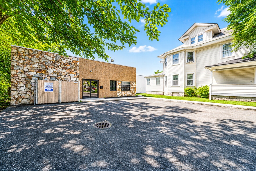 More Photos Of 169-171 Vincent Ave, Lynbrook Manufacturing For Sale