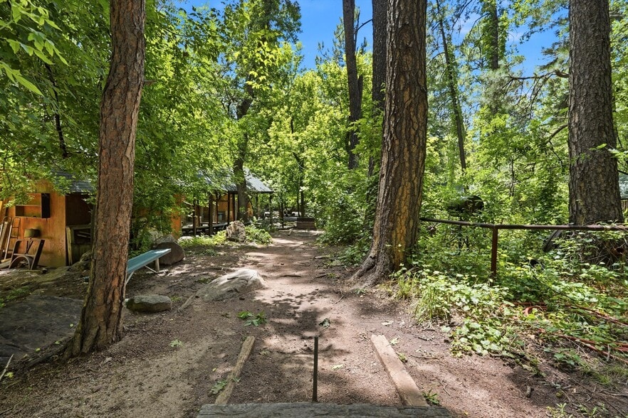 More Photos Of 1355 E Christopher Creek Loop, Payson Hotel For Sale