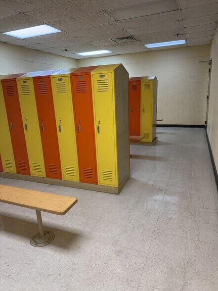 More Photos Of 2100 Cedar St, Fremont Distribution For Sale