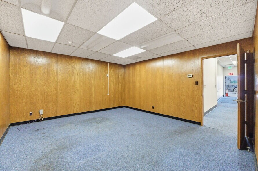 More Photos Of 6537 Foothill Blvd, Oakland Office For Lease
