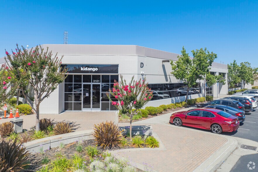 More Photos Of 3089-3113 Skyway Ct, Fremont Research And Development For Lease
