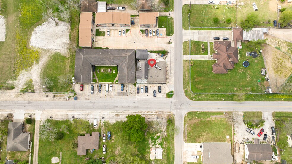 More Photos Of 412 S 8th St, South Houston Flex For Sale