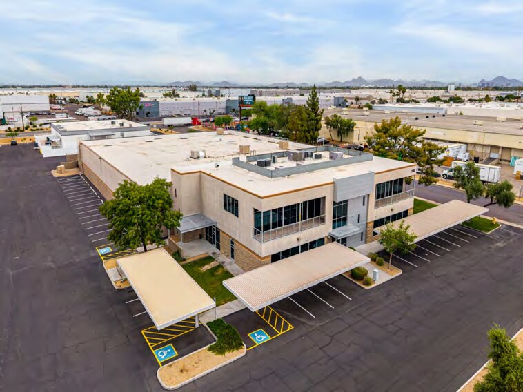 More Photos Of 230 N 48th Ave, Phoenix Manufacturing For Lease
