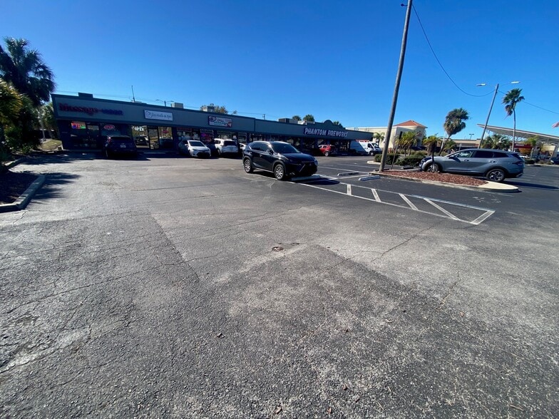 Primary Photo Of 3642-3684 W Gandy Blvd, Tampa Storefront For Sale