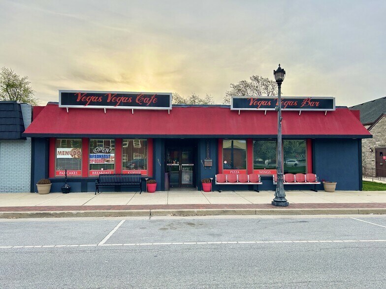 More Photos Of 211-213 N Broad St, Griffith Restaurant For Sale