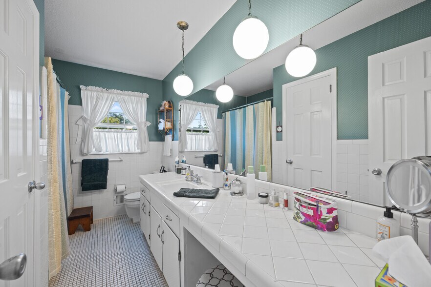 More Photos Of , West Columbia Unknown For Sale