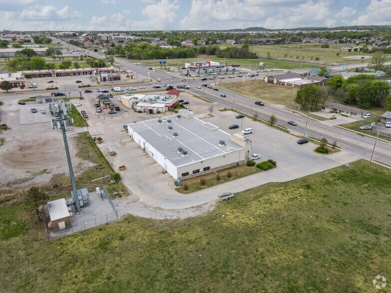 More Photos Of 6005-6011 S Mingo Rd, Tulsa Storefront Retail Office For Sale