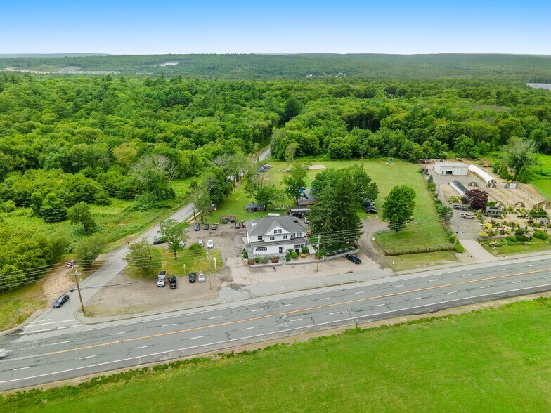 More Photos Of 809 Nooseneck Hill Rd, West Greenwich Restaurant For Sale