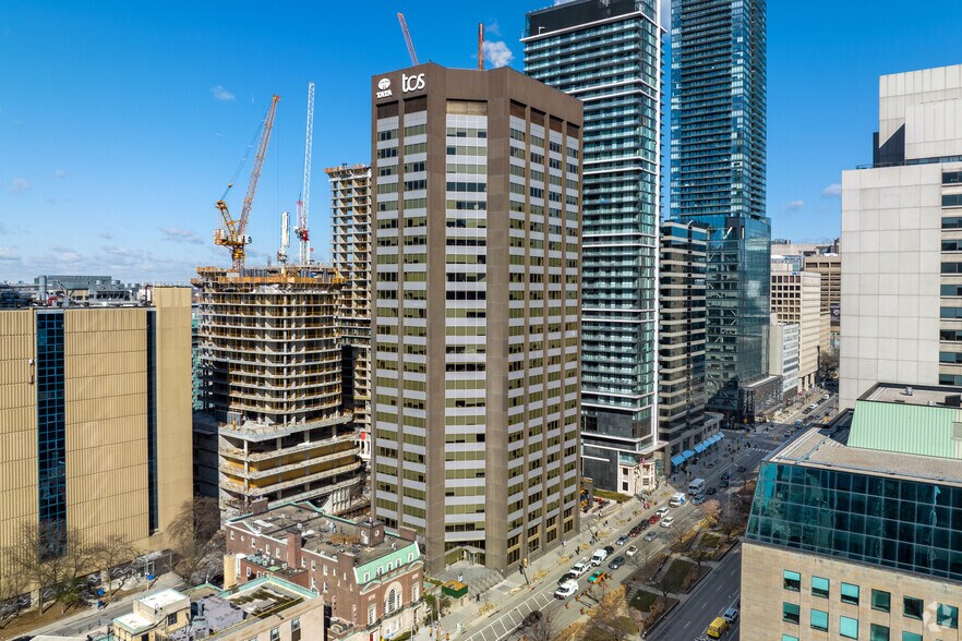 Primary Photo Of 400 University Ave, Toronto Office For Sale