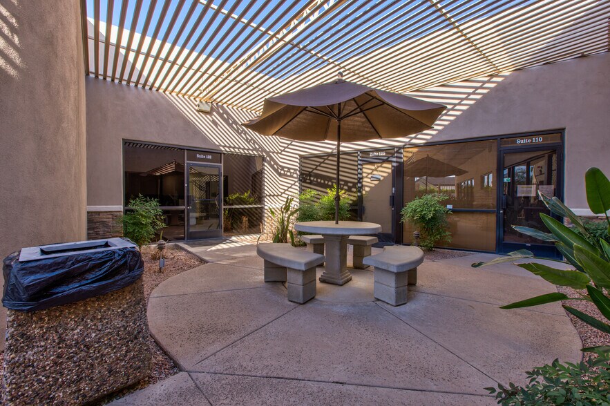More Photos Of 10304 N Hayden Rd, Scottsdale Office For Sale