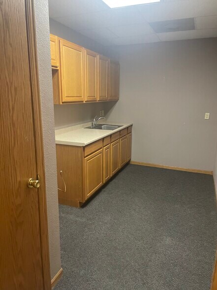 More Photos Of 1603 Main St, Winfield General Retail For Sale