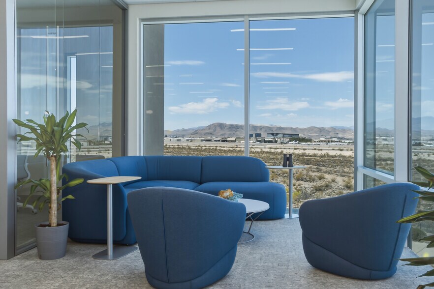 More Photos Of 1301 Seven Hills Drive, Henderson Medical For Sale