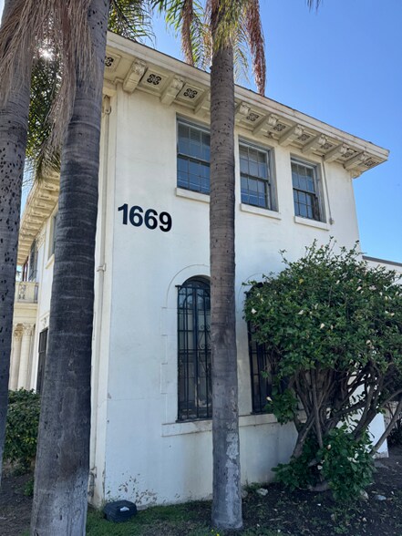 More Photos Of 1669 N E St, San Bernardino Office For Sale