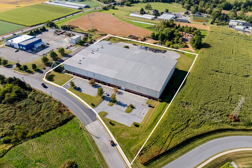 More Photos Of 221 Forney Dr, Ephrata Warehouse For Sale