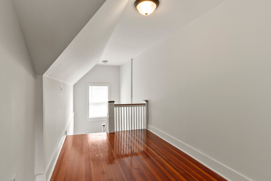 More Photos Of 1021 Queen City Ave, Tuscaloosa Multifamily For Sale