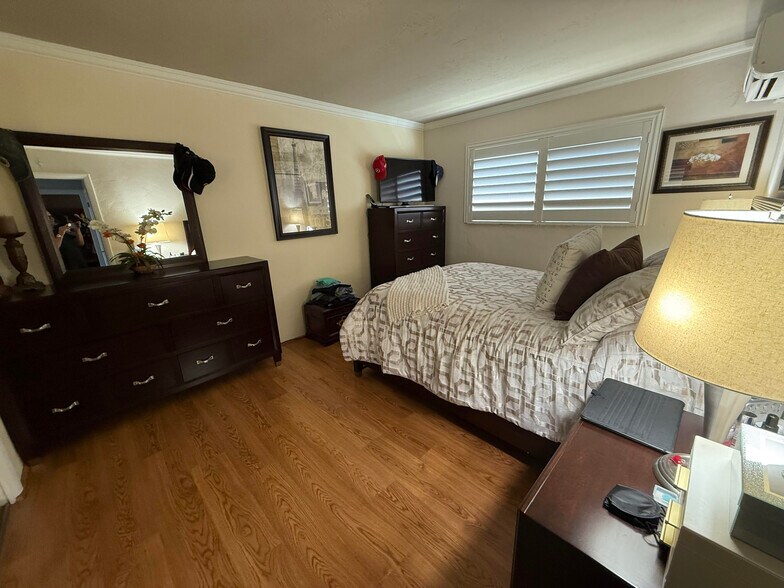 More Photos Of 1743 Rodman St, Hollywood Apartments For Sale