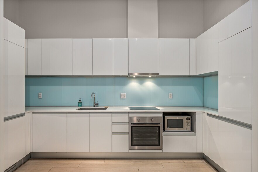 More Photos Of 1130 3 St SE, Calgary Flex For Sale