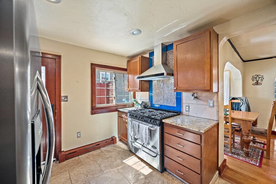 More Photos Of 1929 Woodburn St, Colorado Springs Multifamily For Sale