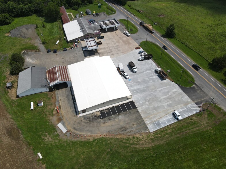 More Photos Of 3388-3400 Catlett Rd, Catlett Freestanding For Lease