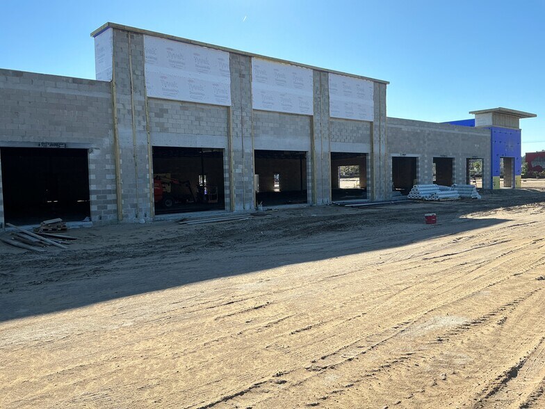 More Photos Of I-4 Osceola Polk Rd, Davenport Unknown For Lease