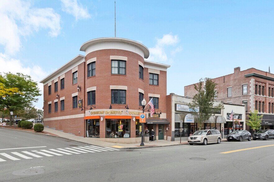 More Photos Of 405 Main St, Woburn Storefront For Lease