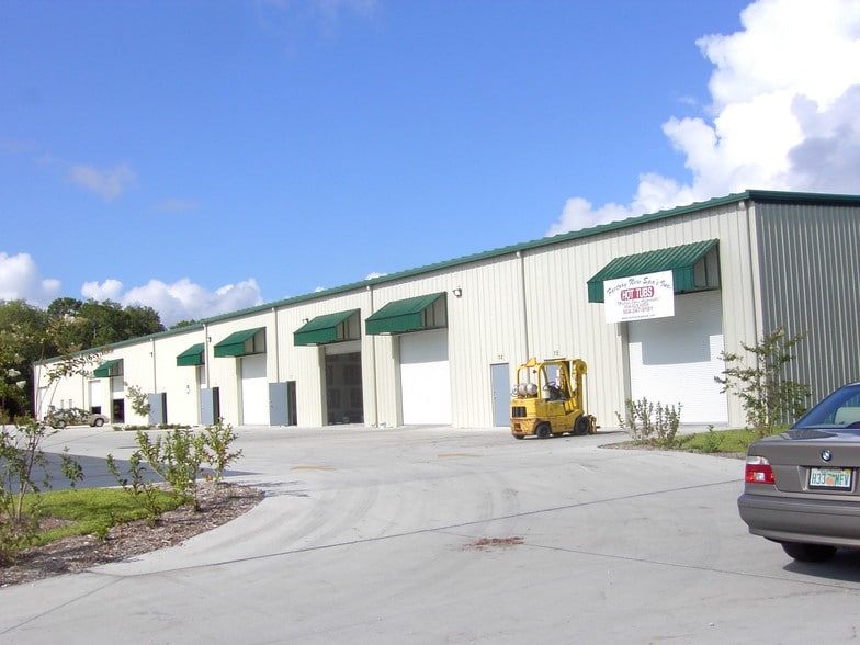 More Photos Of 56 S Dixie Hwy, Saint Augustine Warehouse For Lease
