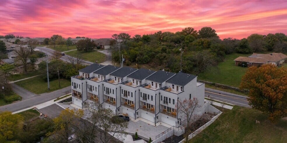 More Photos Of , Nashville Multifamily For Sale