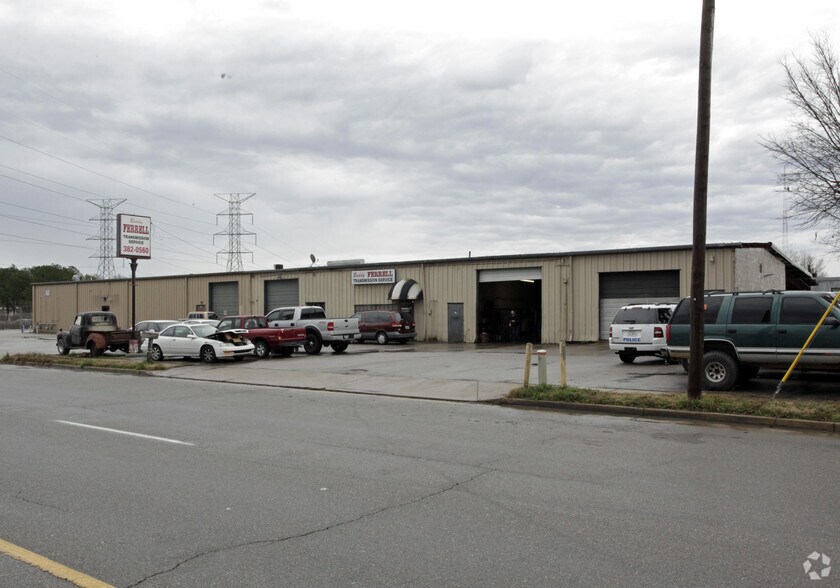 More Photos Of 5393-5403 Pleasant View Rd, Memphis Warehouse For Lease