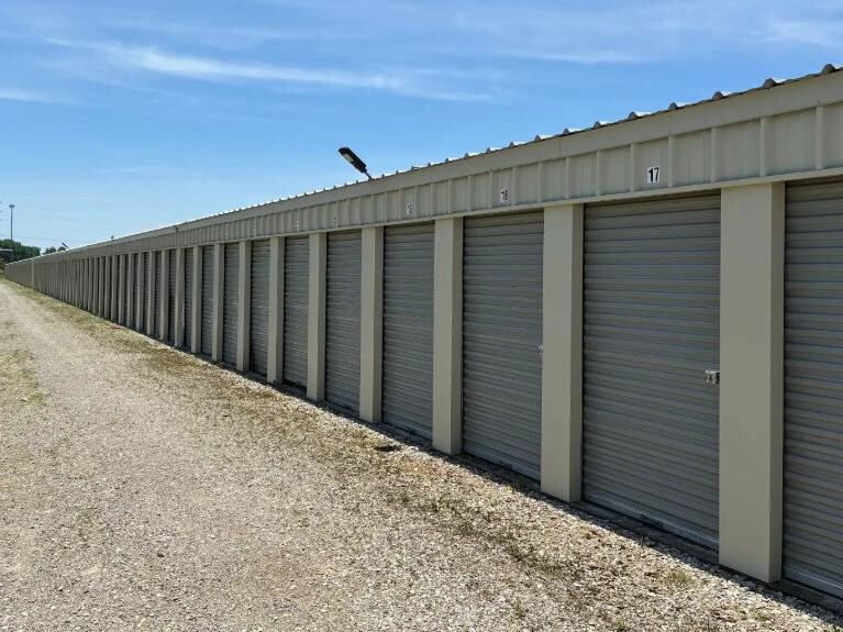 More Photos Of 20295 U.S. 23, Circleville Self Storage For Sale