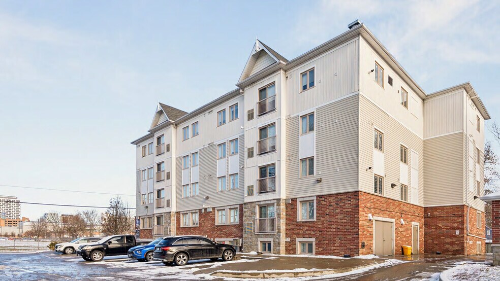 More Photos Of 75 Emma St, Oshawa Apartments For Sale