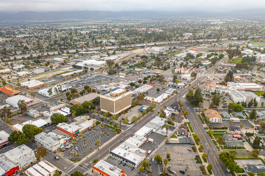 More Photos Of 218 E Citrus Ave, Redlands Storefront For Sale