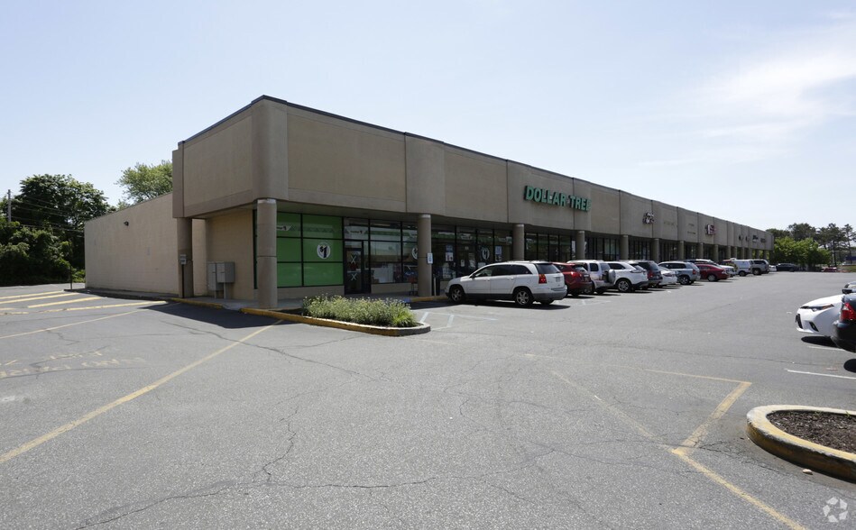 More Photos Of 3197-3265 Horse Block Rd, Medford Unknown For Lease