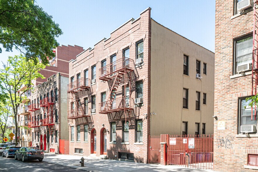 Primary Photo Of 4220-4222 82nd St, Elmhurst Apartments For Sale