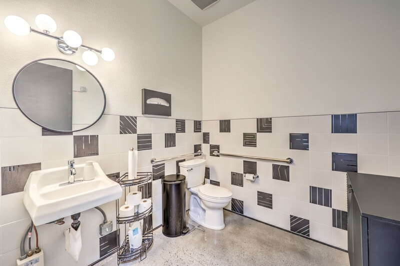 More Photos Of 1880 E Warm Springs Rd, Las Vegas Loft Creative Space For Sale