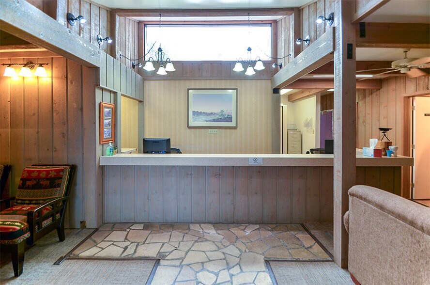 More Photos Of 1711 13th St W, Billings Healthcare For Lease