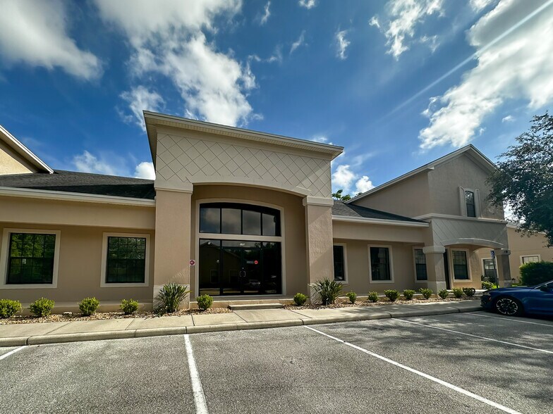 More Photos Of 170 Fitzgerald Rd, Lakeland Office For Lease