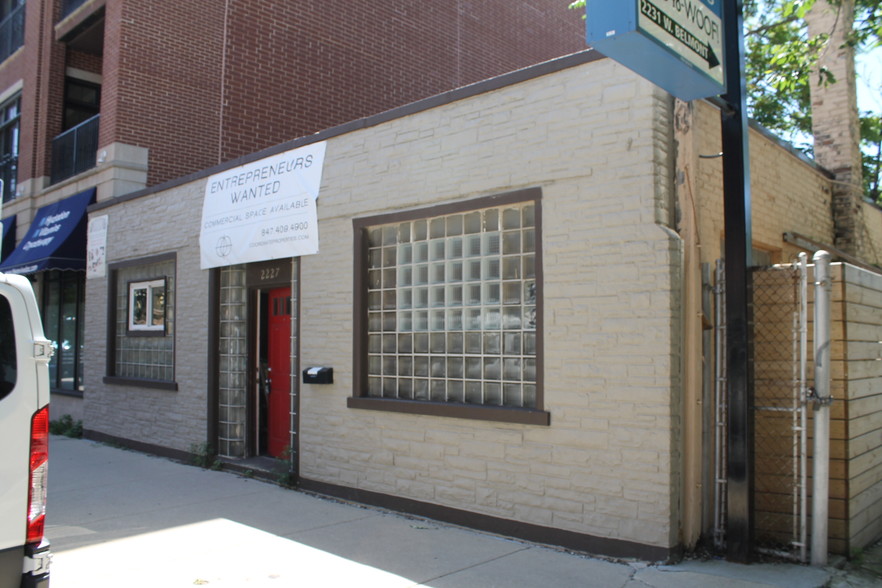 Primary Photo Of 2227-2231 W Belmont Ave, Chicago Veterinarian Kennel For Lease